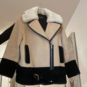 Club Monaco Fall coat. Detachable collar